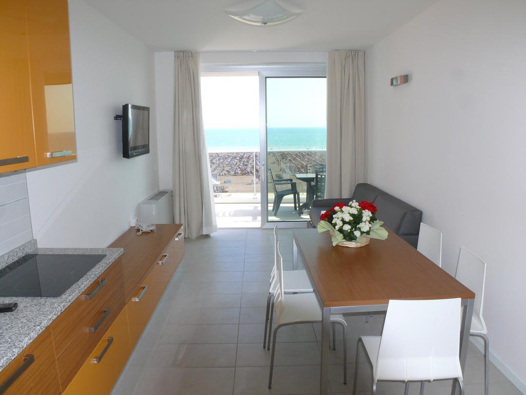 Residence Panorama Apart Hotel Bibione Rum bild