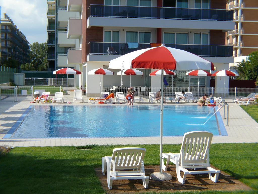 Residence Panorama Apart Hotel Bibione Exteriör bild